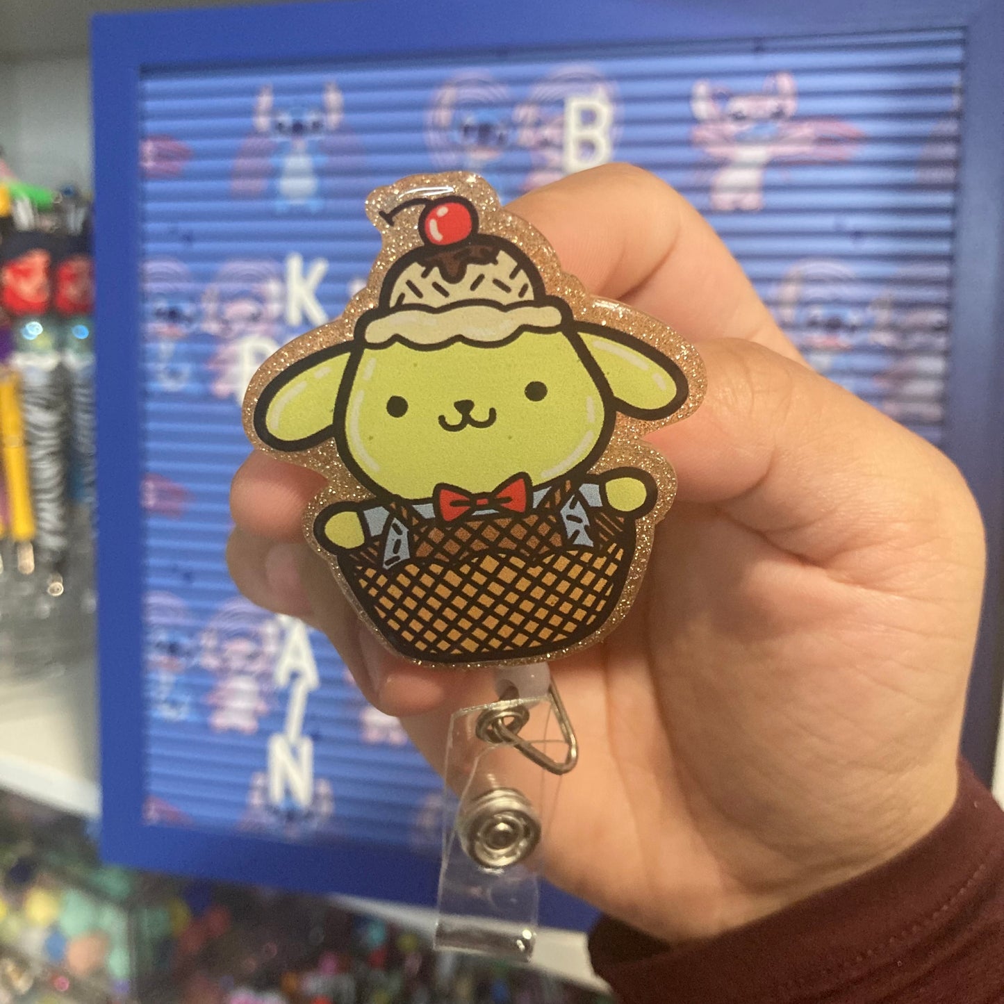 Pompompurin Badge Reel
