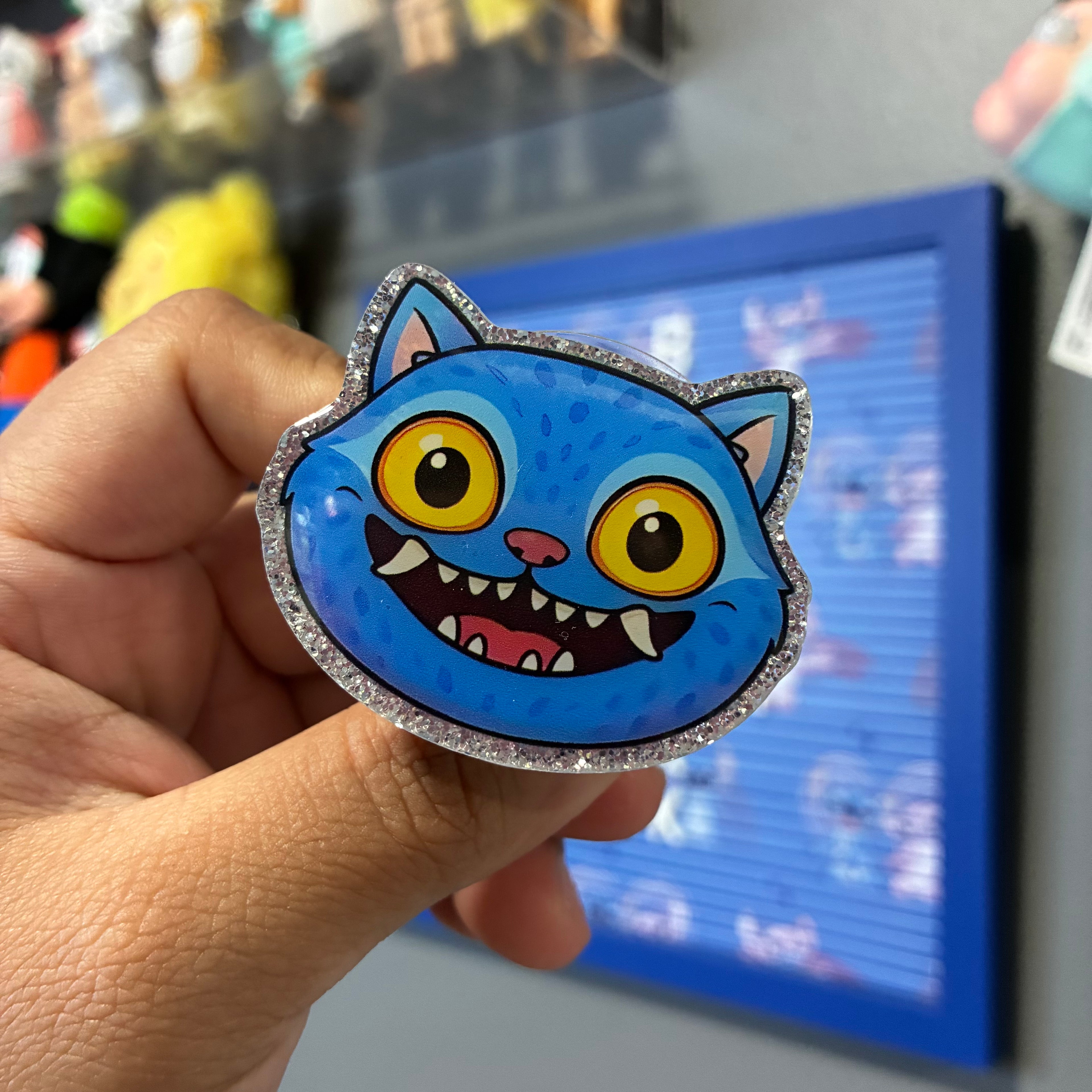 POP SOCKETS