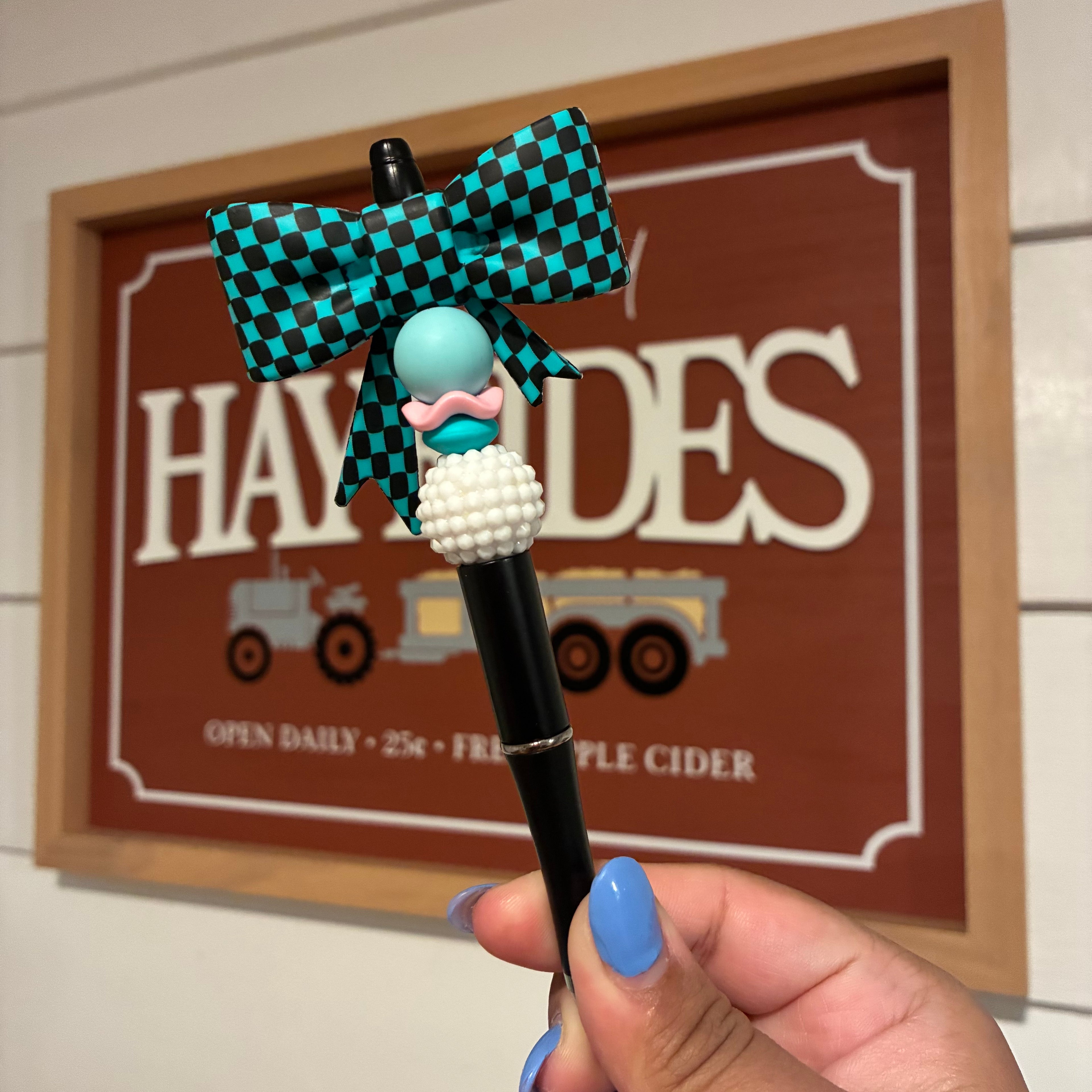 Big Bow Pen