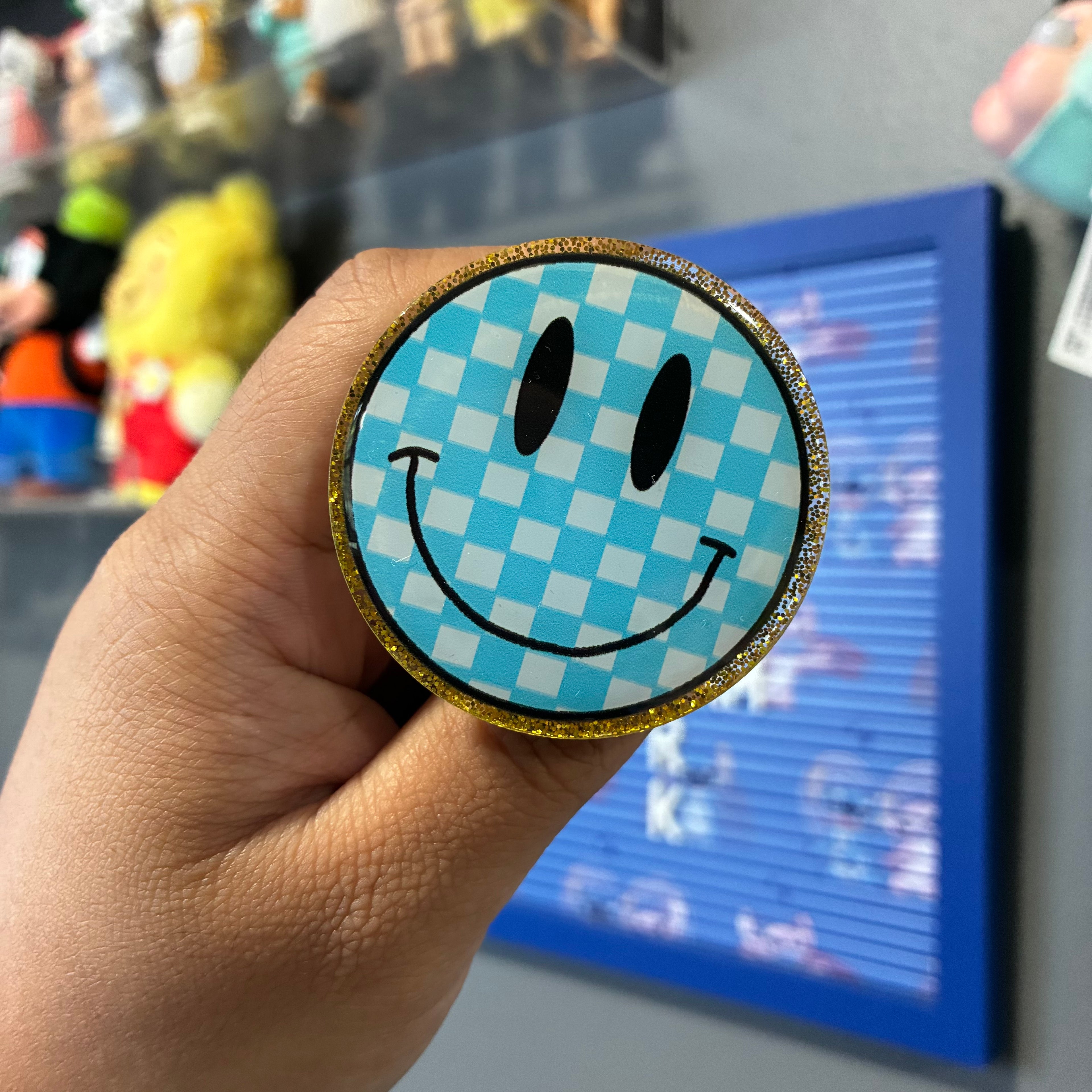 POP SOCKETS